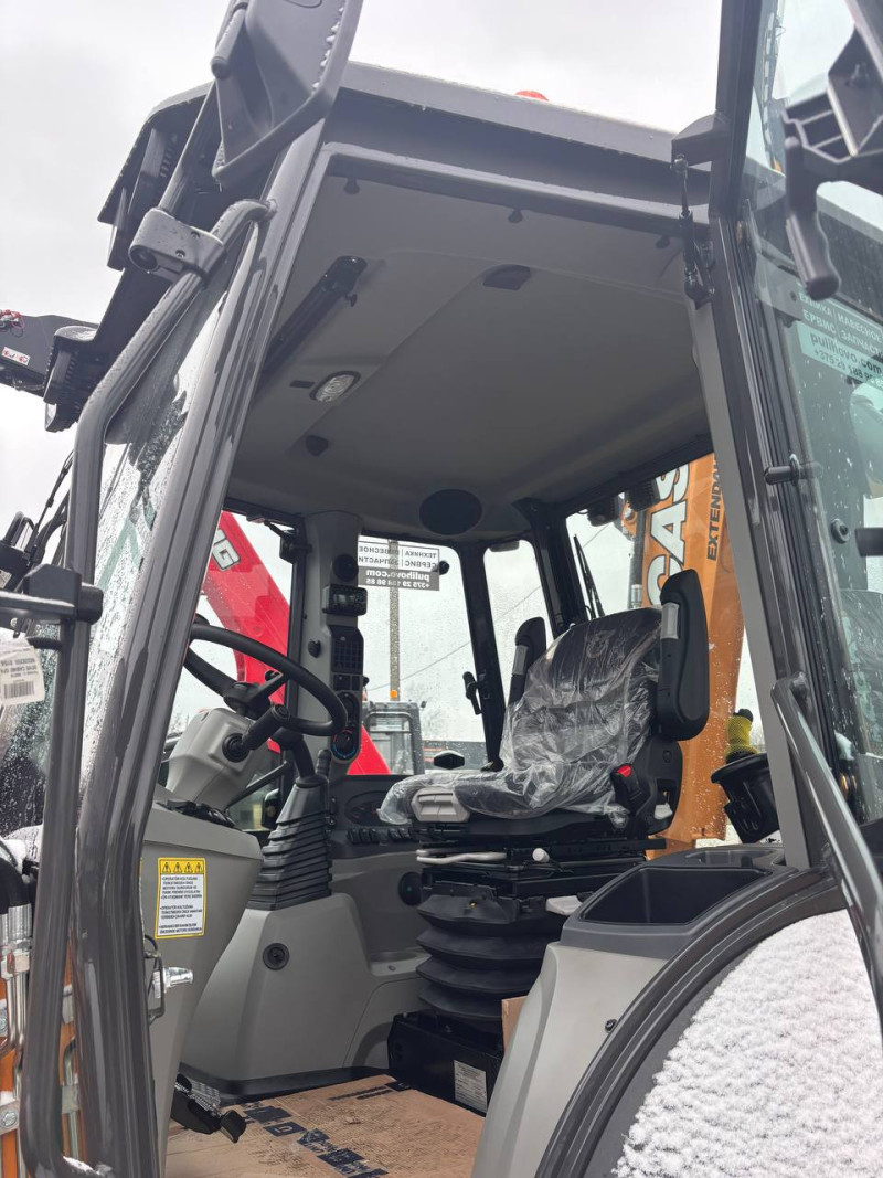 Экскаватор-погрузчик Case 695SV - фото 12