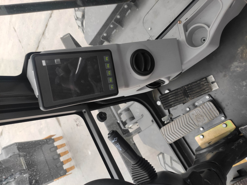 Колесный экскаватор LOJAN L150W - фото 6