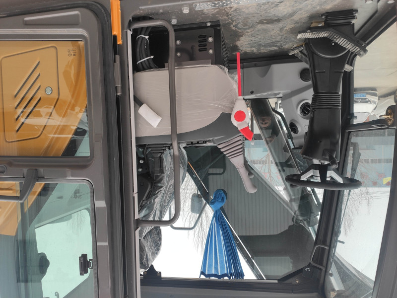 Колесный экскаватор LOJAN L150W - фото 8