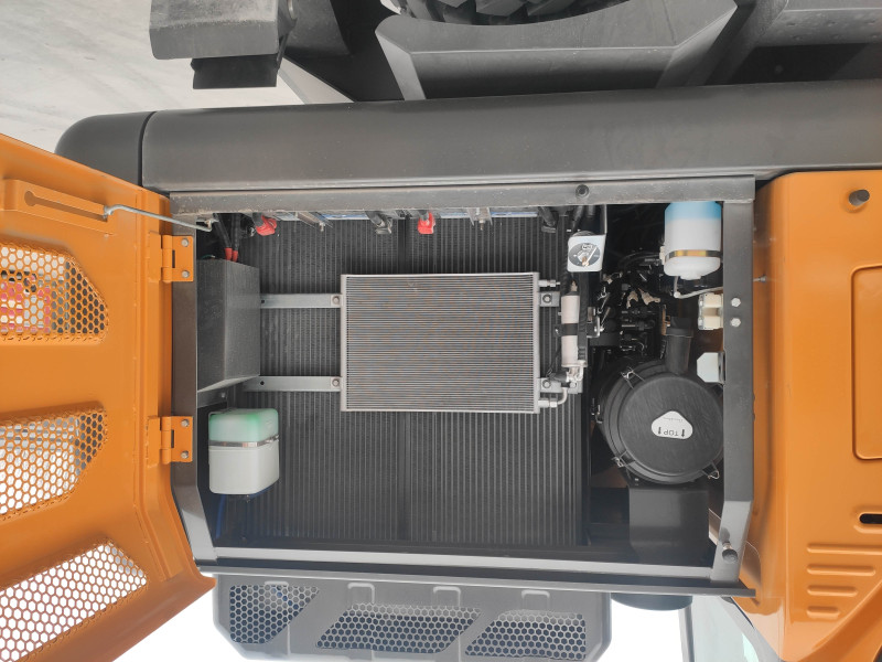 Колесный экскаватор LOJAN L150W - фото 9