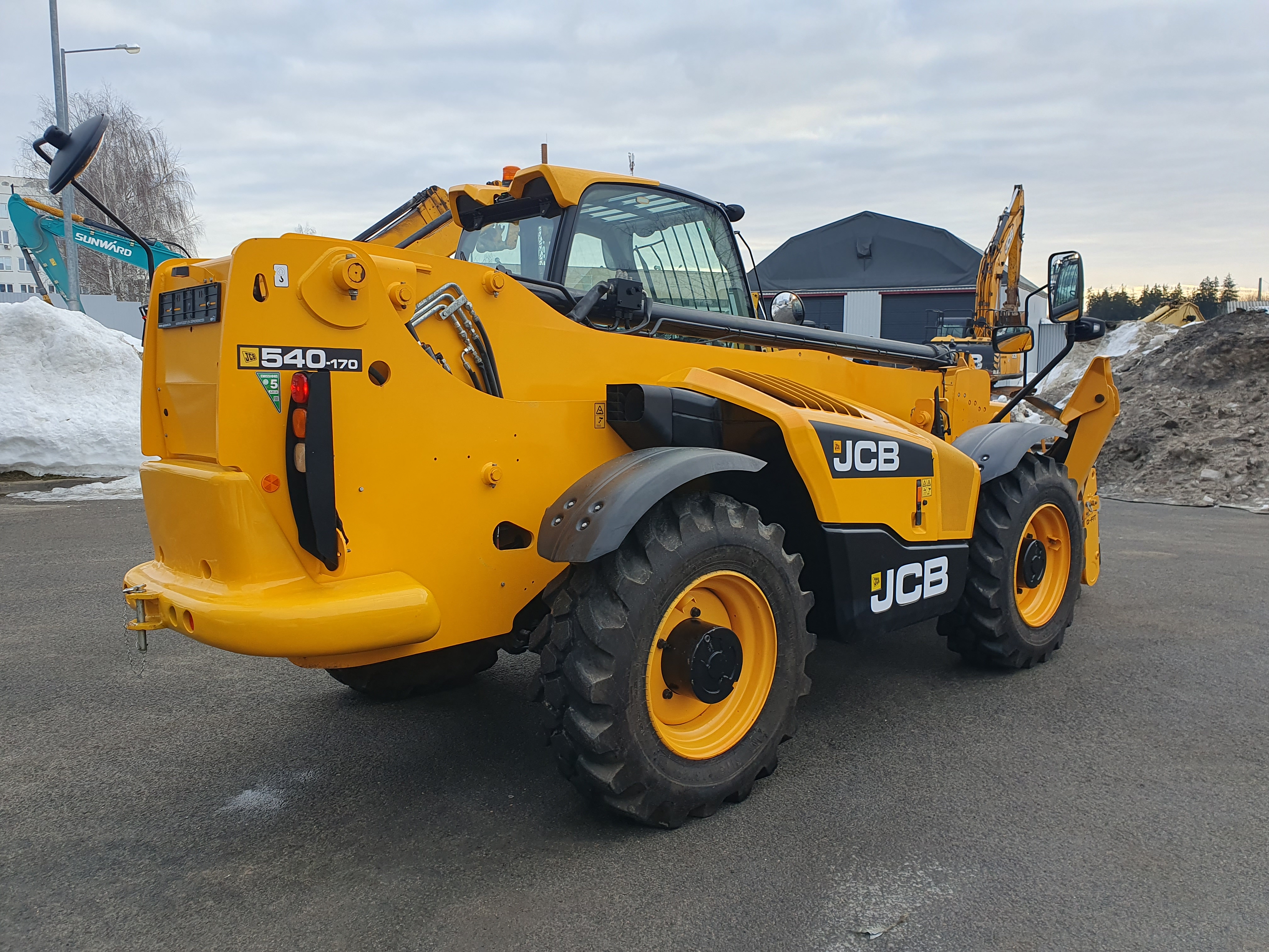 Телескопический погрузчик JCB 540-170 - фото 9