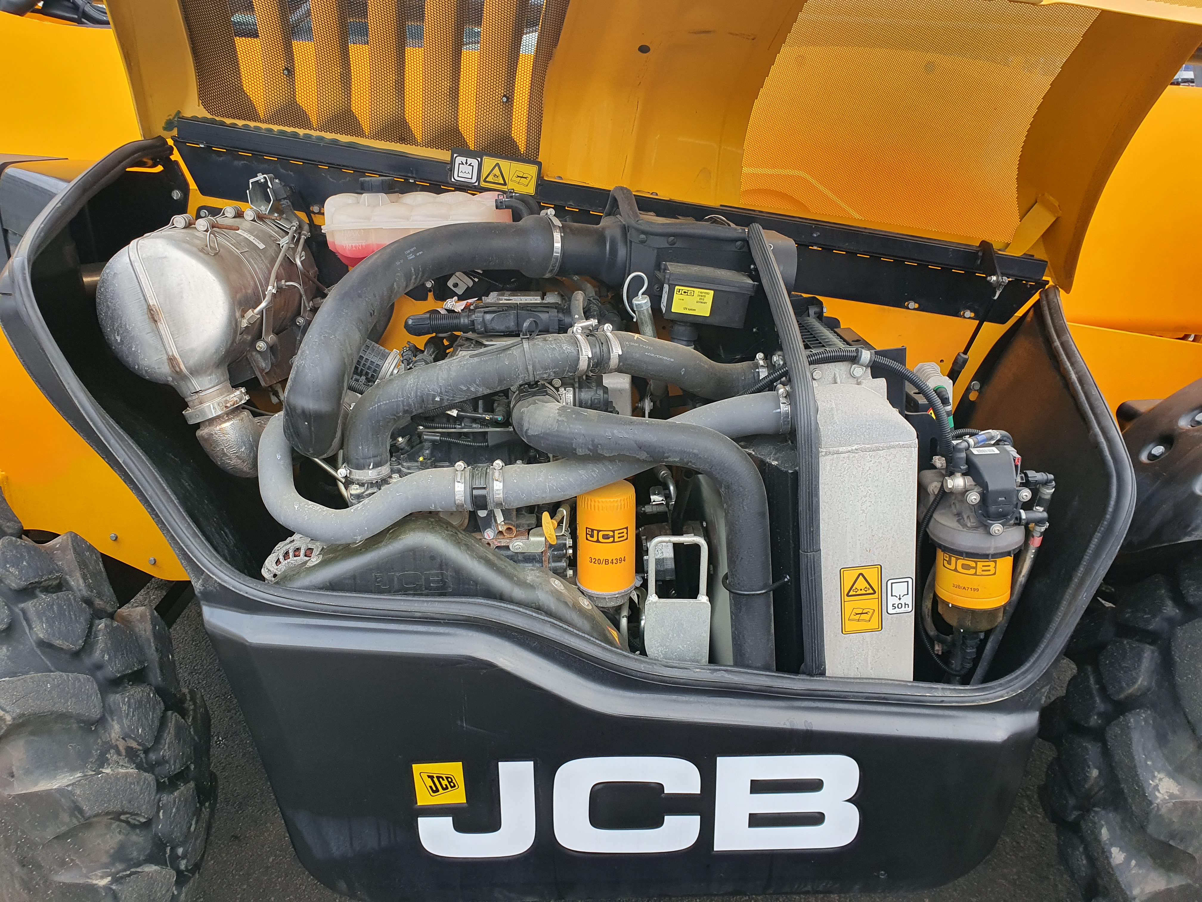 Телескопический погрузчик JCB 540-170 - фото 10