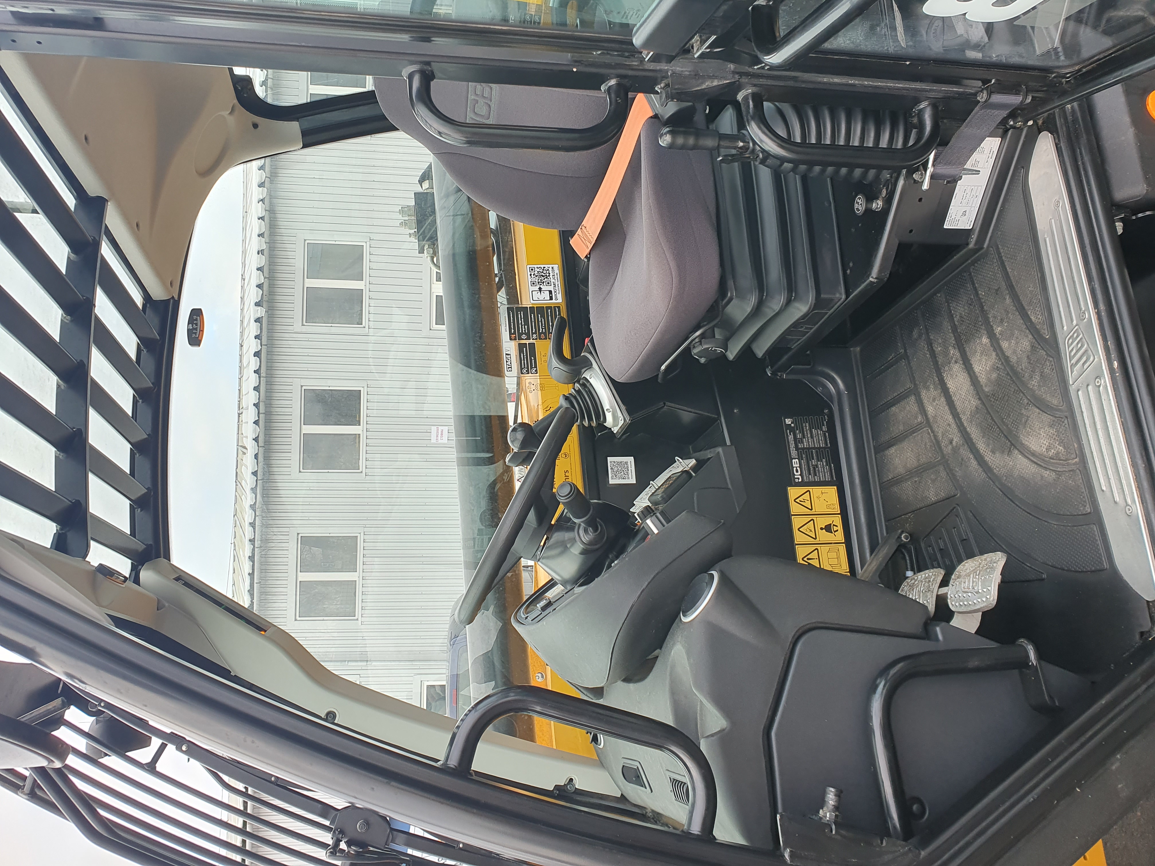 Телескопический погрузчик JCB 540-170 - фото 13