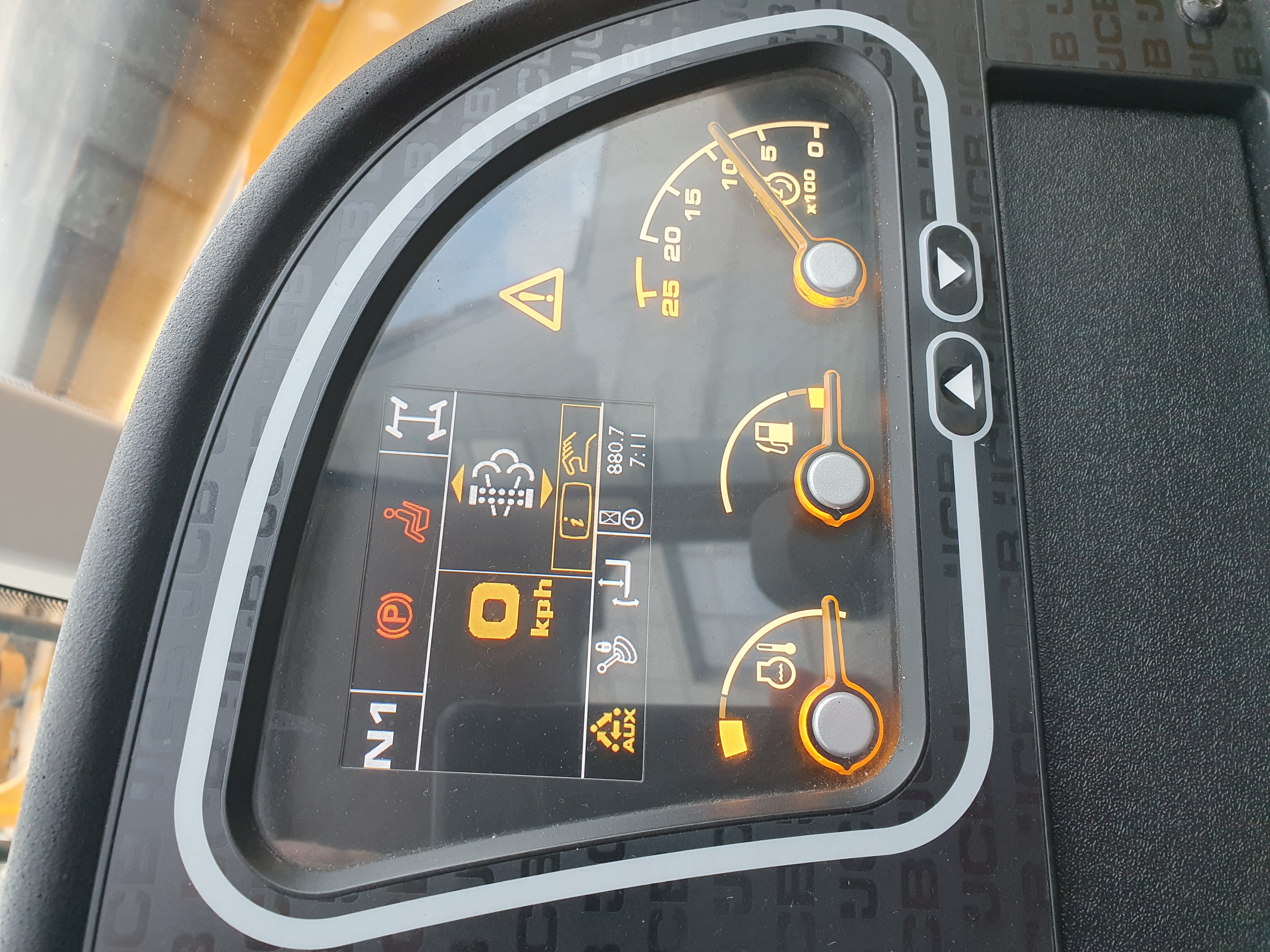 Телескопический погрузчик JCB 540-170 - фото 14