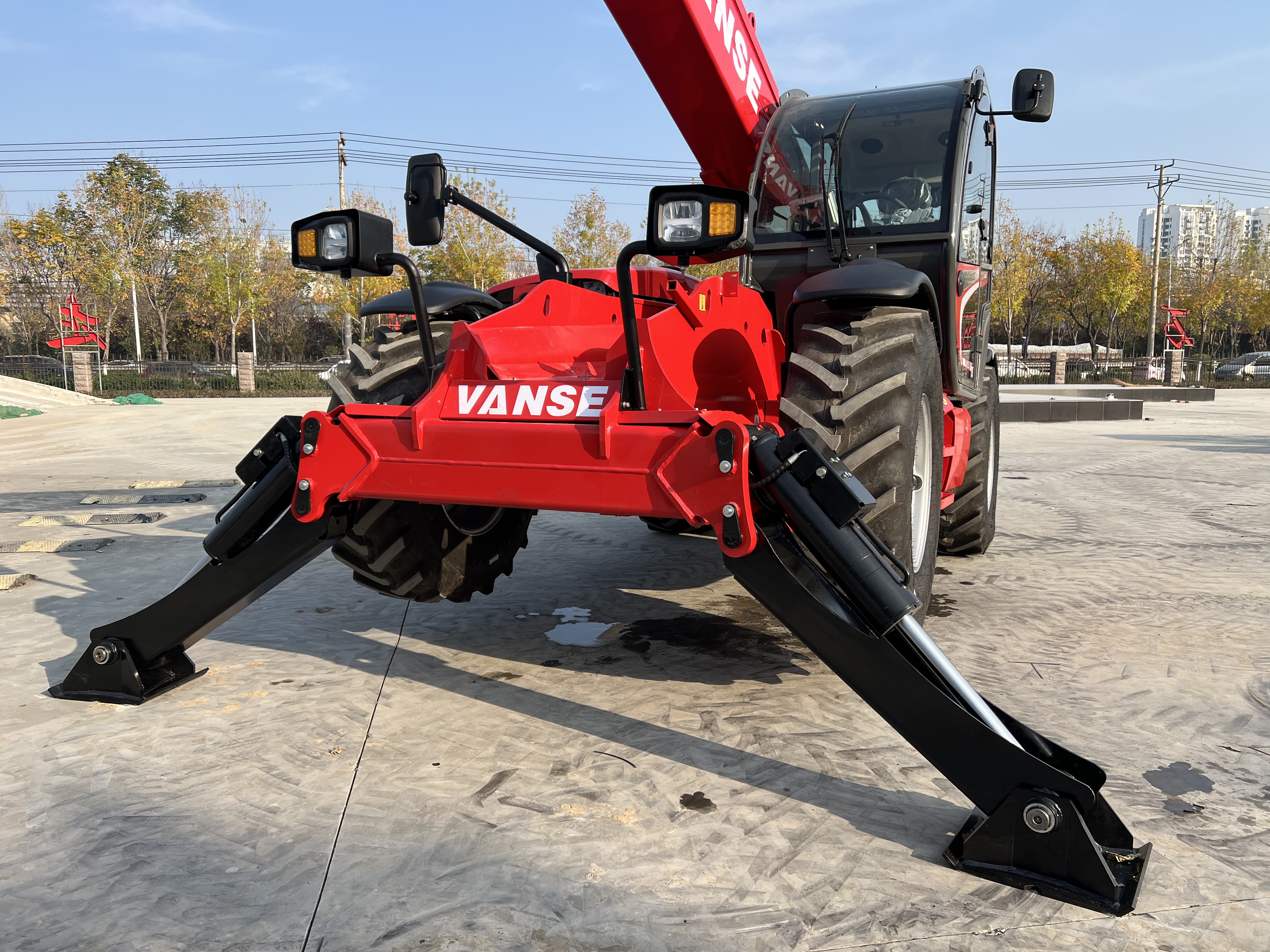 Телескопический погрузчик VANSE WSC 1440 - фото 7