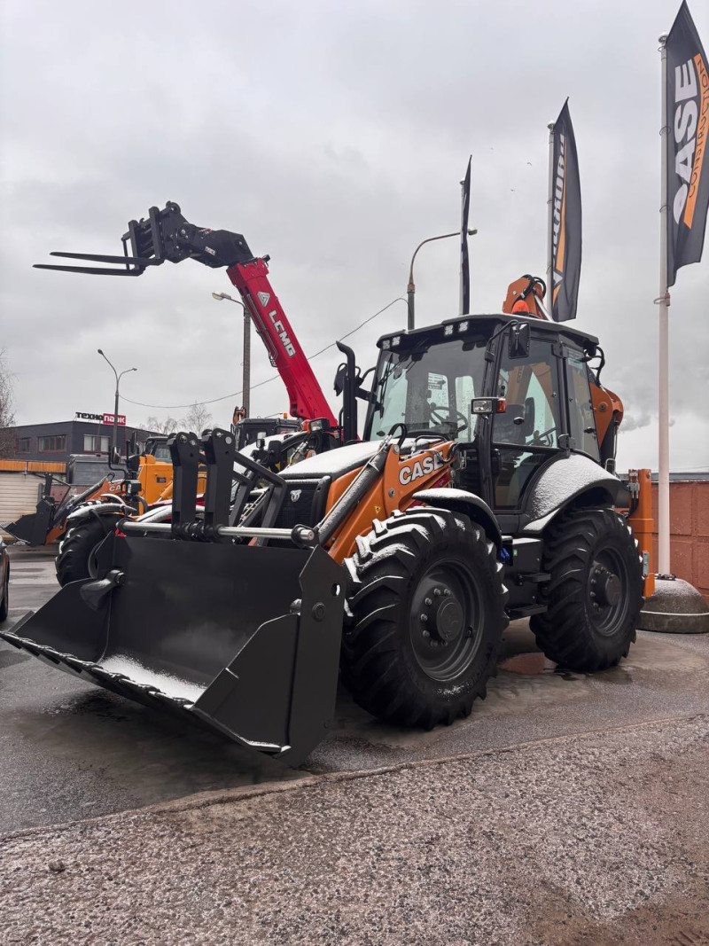 Экскаватор-погрузчик Case 695SV