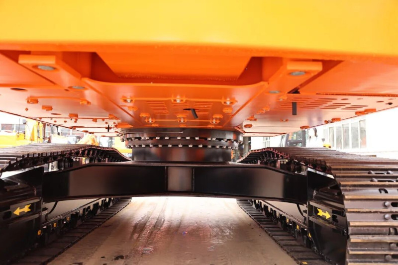 Гусеничный экскаватор Lonking CDM 6245 E - фото 6