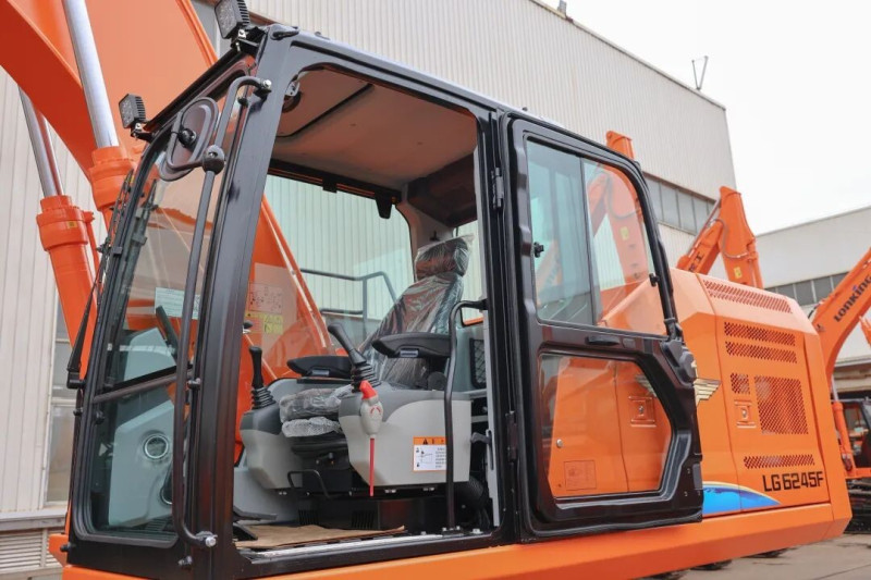 Гусеничный экскаватор Lonking CDM 6245 E - фото 9