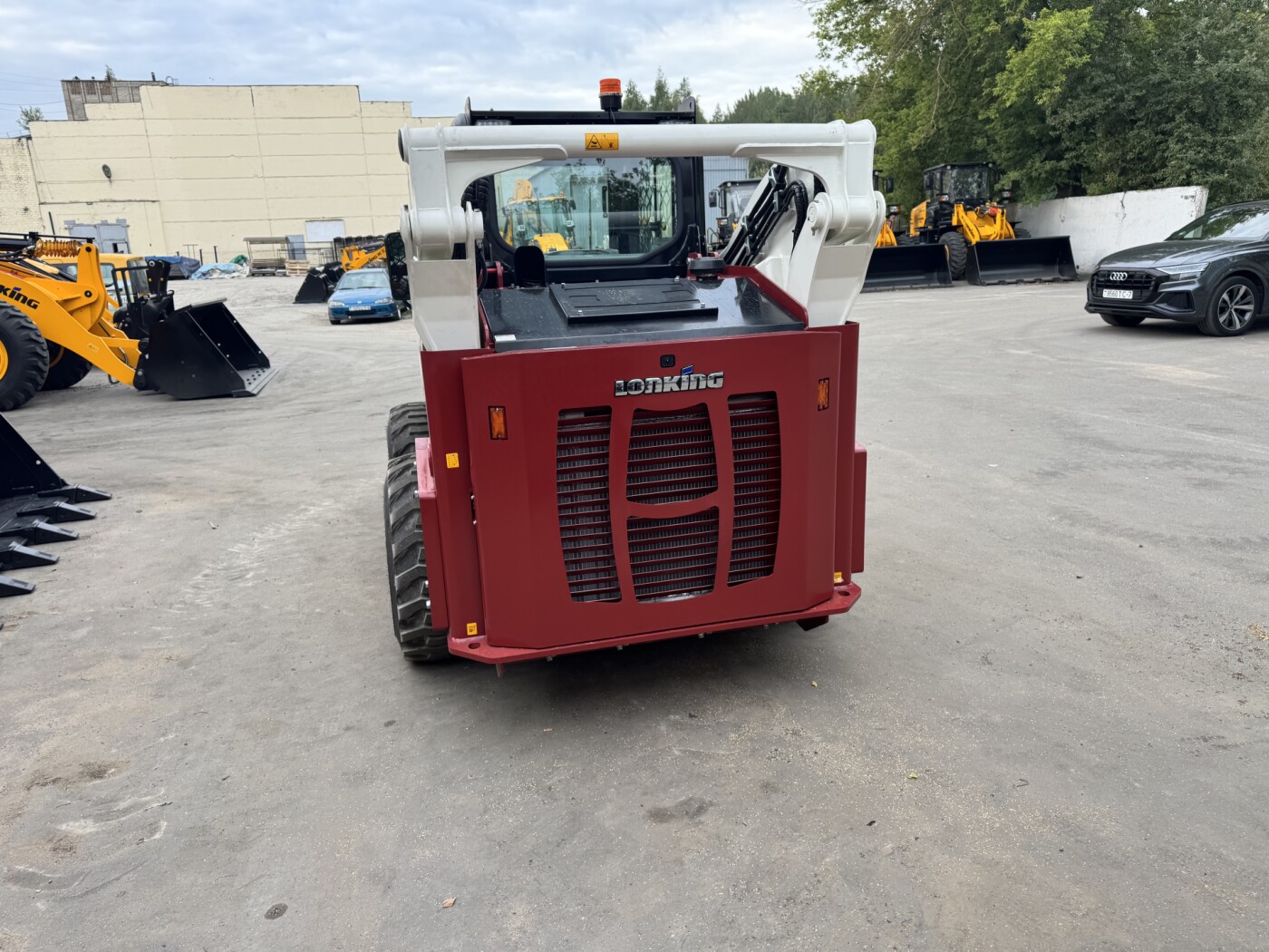 Мини-погрузчик Lonking CDM 312 - фото 3