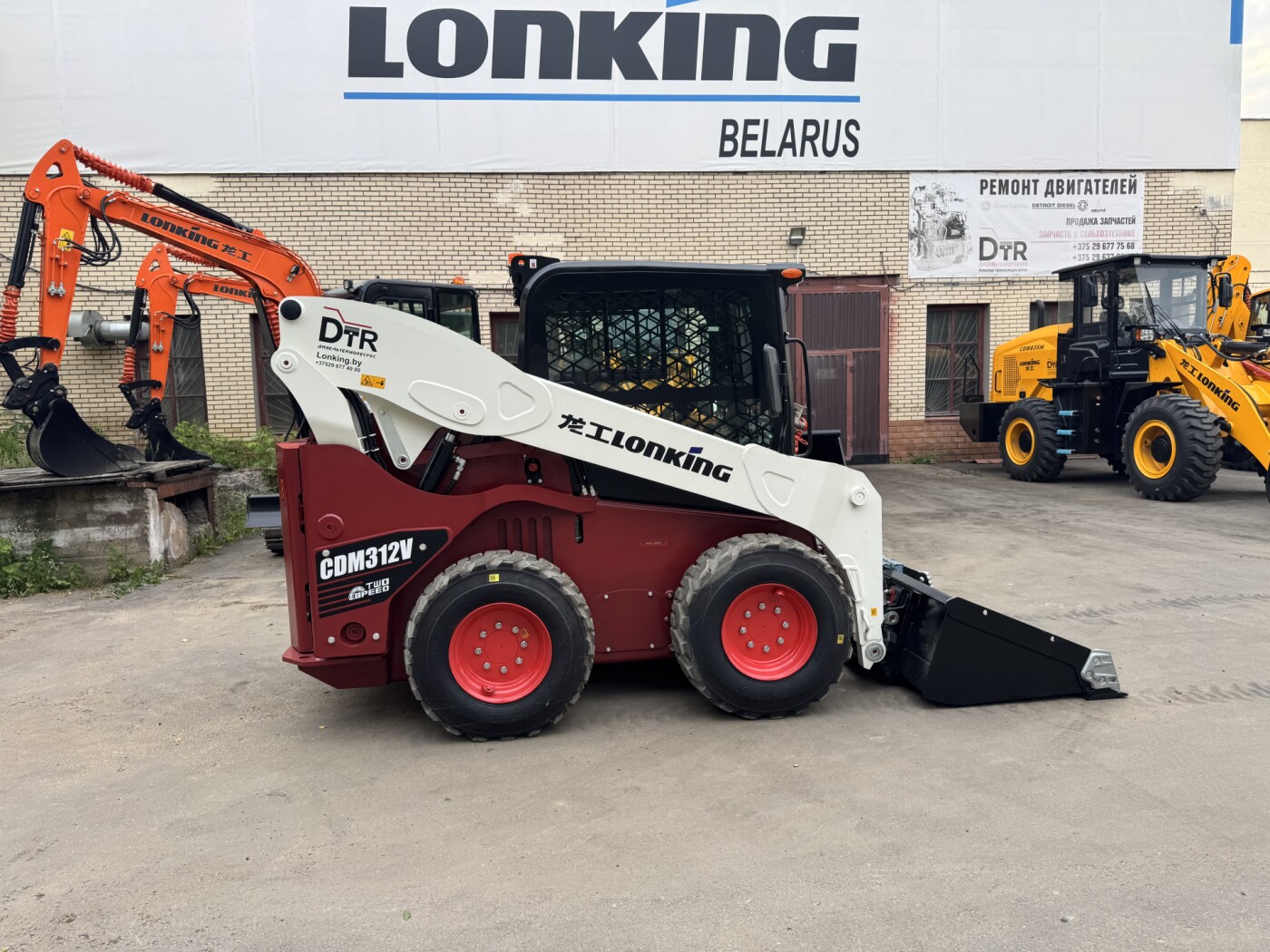 Мини-погрузчик Lonking CDM 312 - фото 6