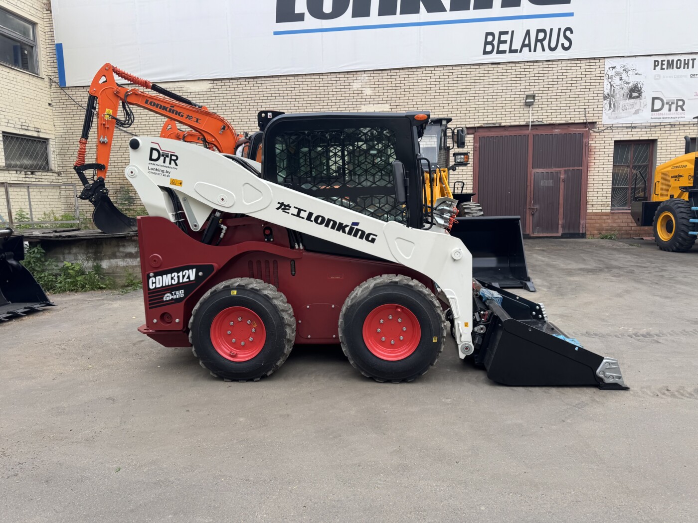 Мини-погрузчик Lonking CDM 312 - фото 8