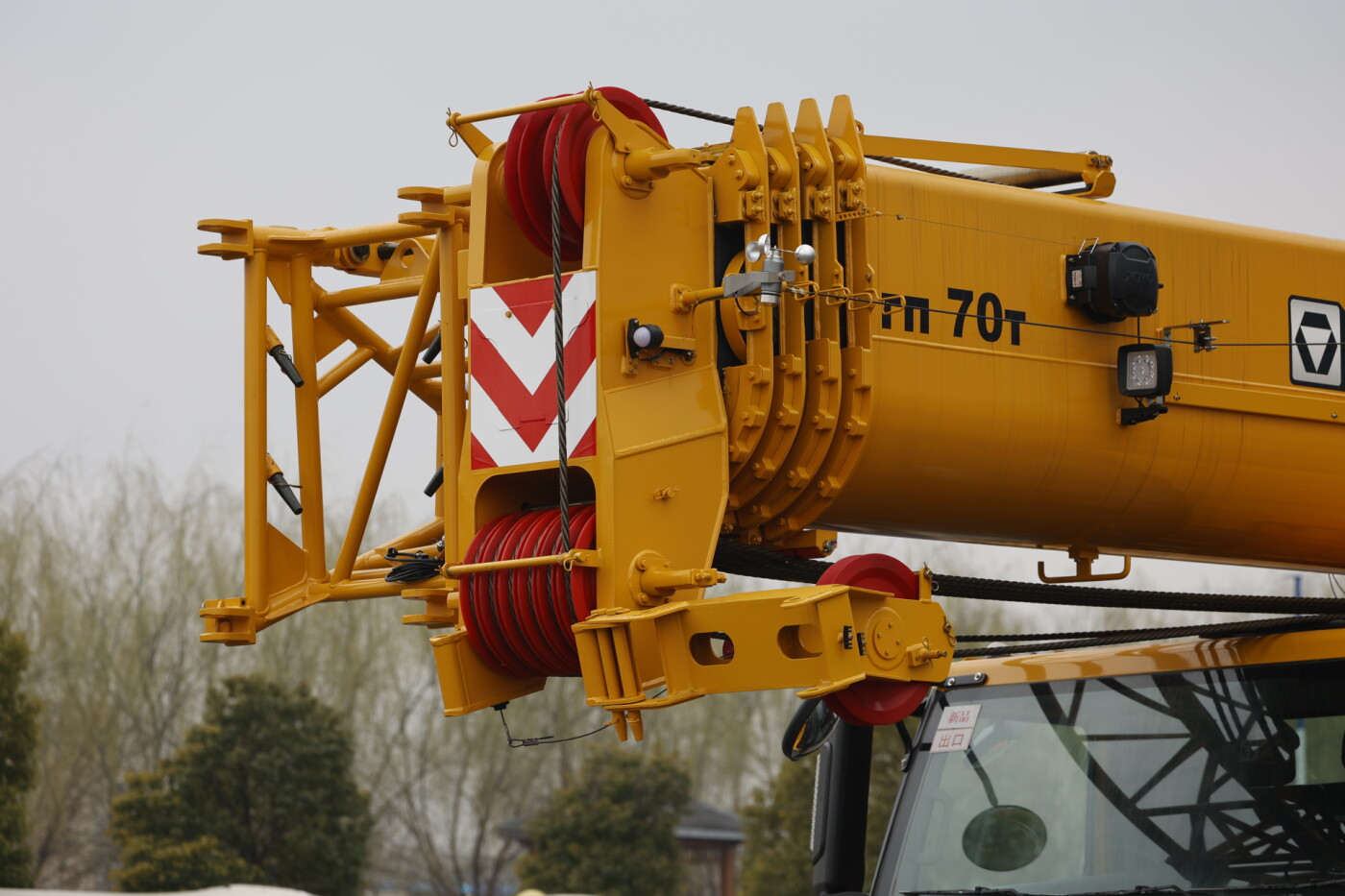 Автокран XCMG QY70K5_S - фото 4