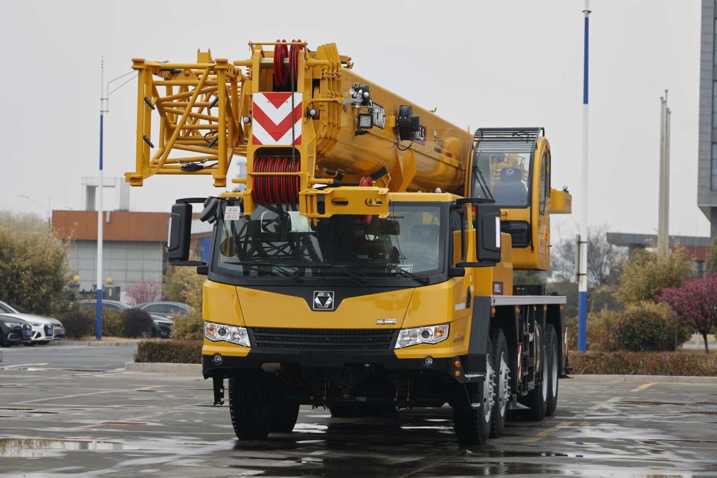 Автокран XCMG QY70K5_S - фото 1