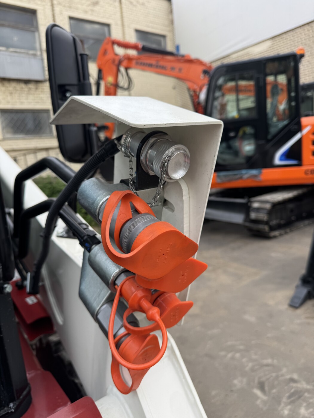 Мини-погрузчик Lonking CDM 312 - фото 9