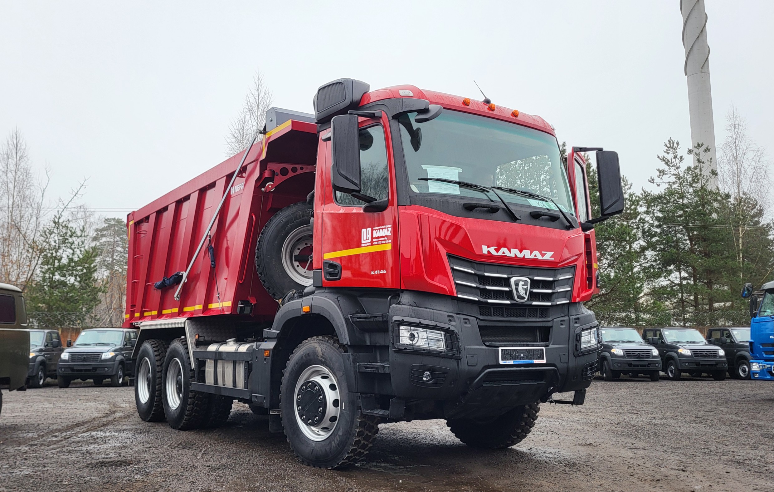 Самосвал Kamaz 6595