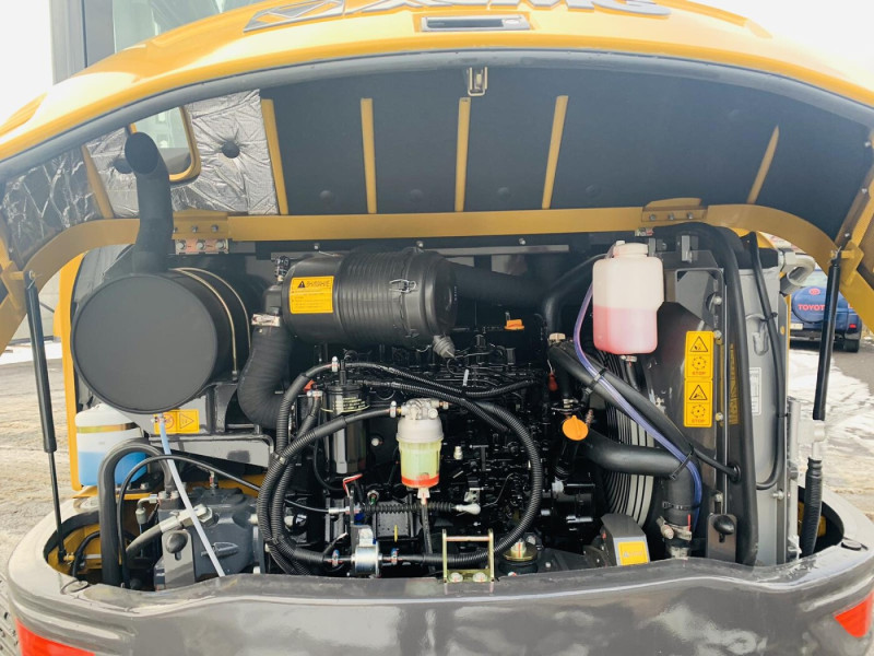 Мини-экскаватор XCMG XE60DA - фото 3