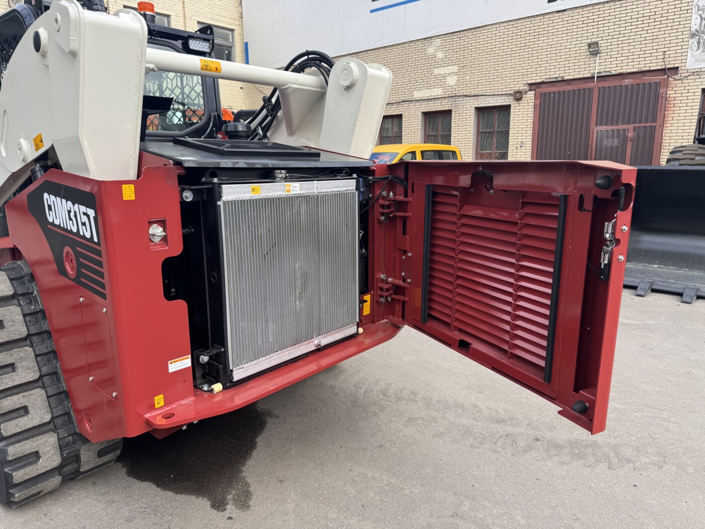 Мини-погрузчик Lonking CDM315T - фото 10