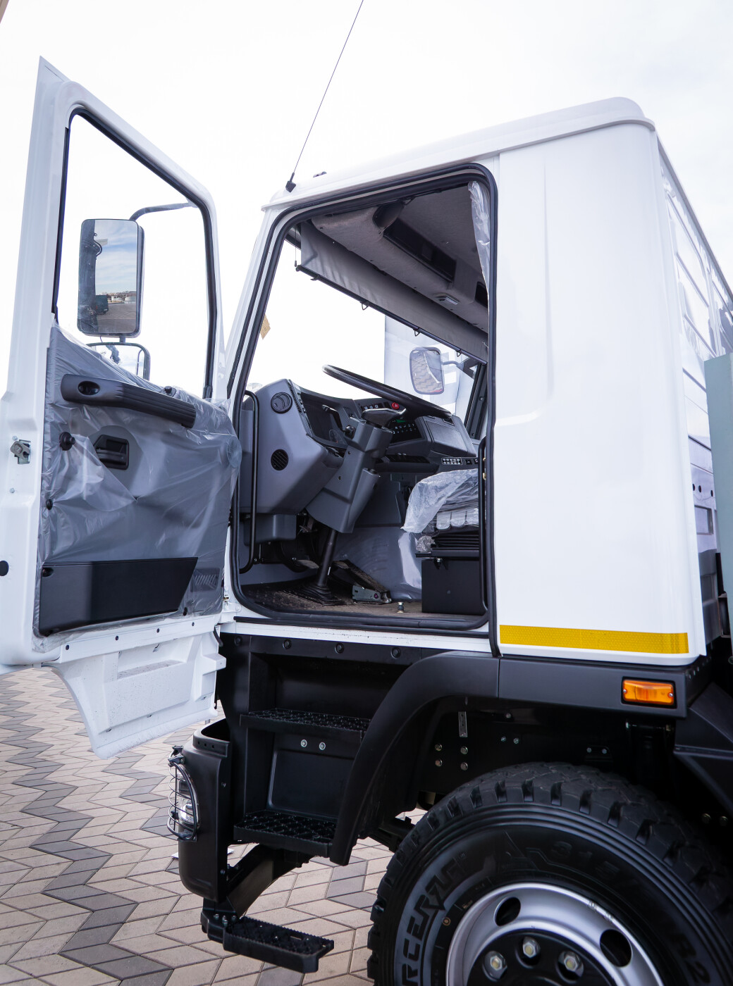 Автобетоносмеситель МАЗ KF-040219 - фото 8