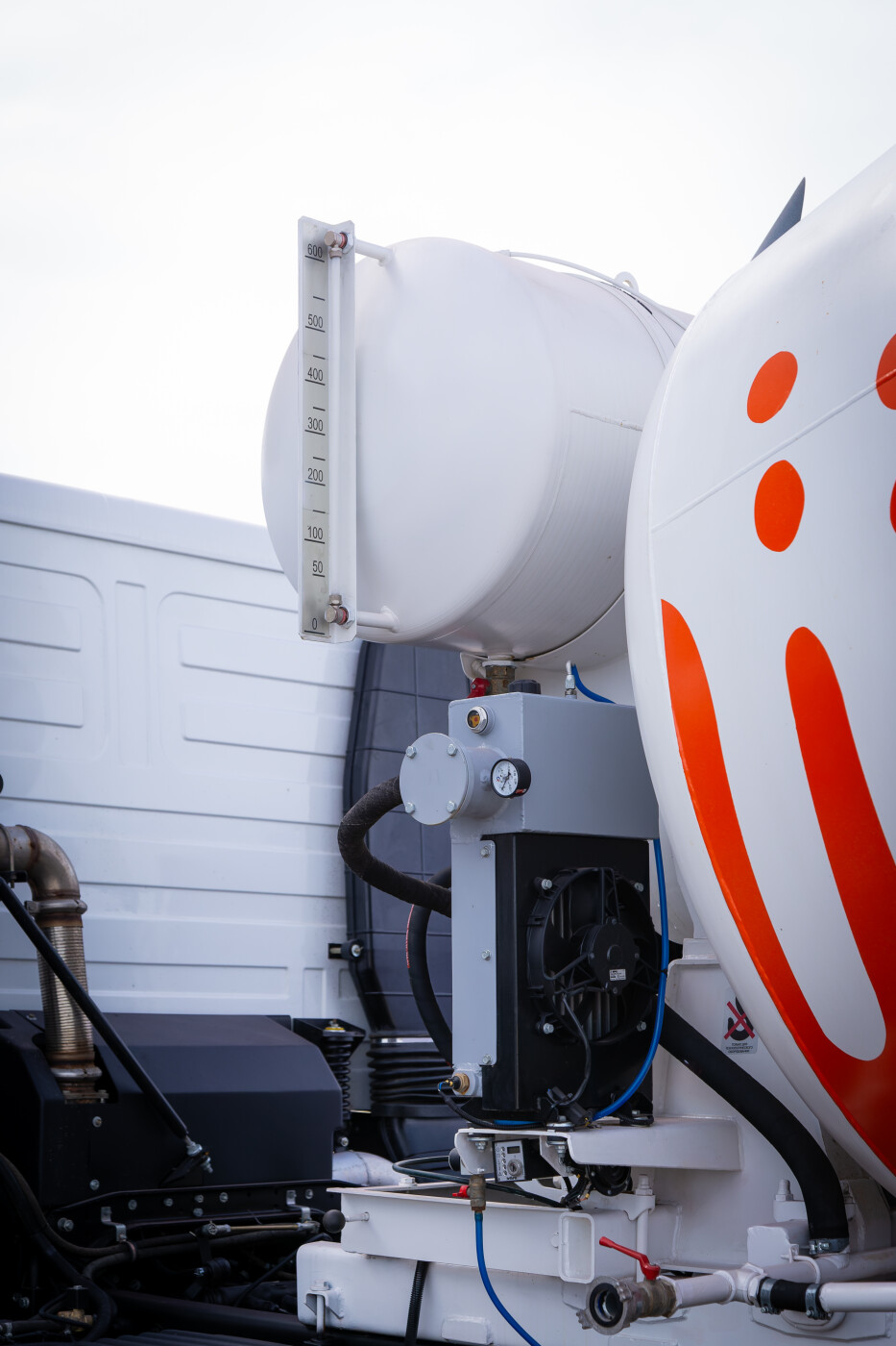 Автобетоносмеситель МАЗ KF-040219 - фото 2