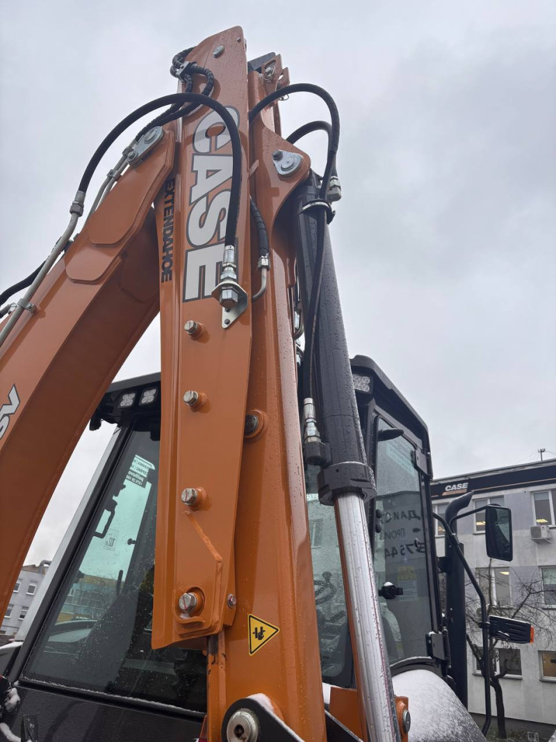 Экскаватор-погрузчик Case 695SV - фото 7