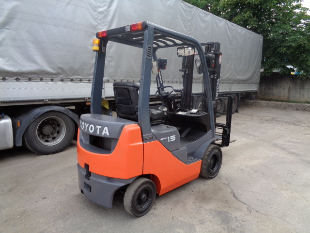 Мини-погрузчик Toyota 8FG15 - фото 2