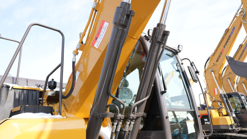 Гусеничный экскаватор Lovol FR215F - фото 15