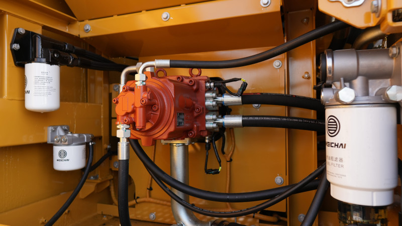 Гусеничный экскаватор Lovol FR215F - фото 16