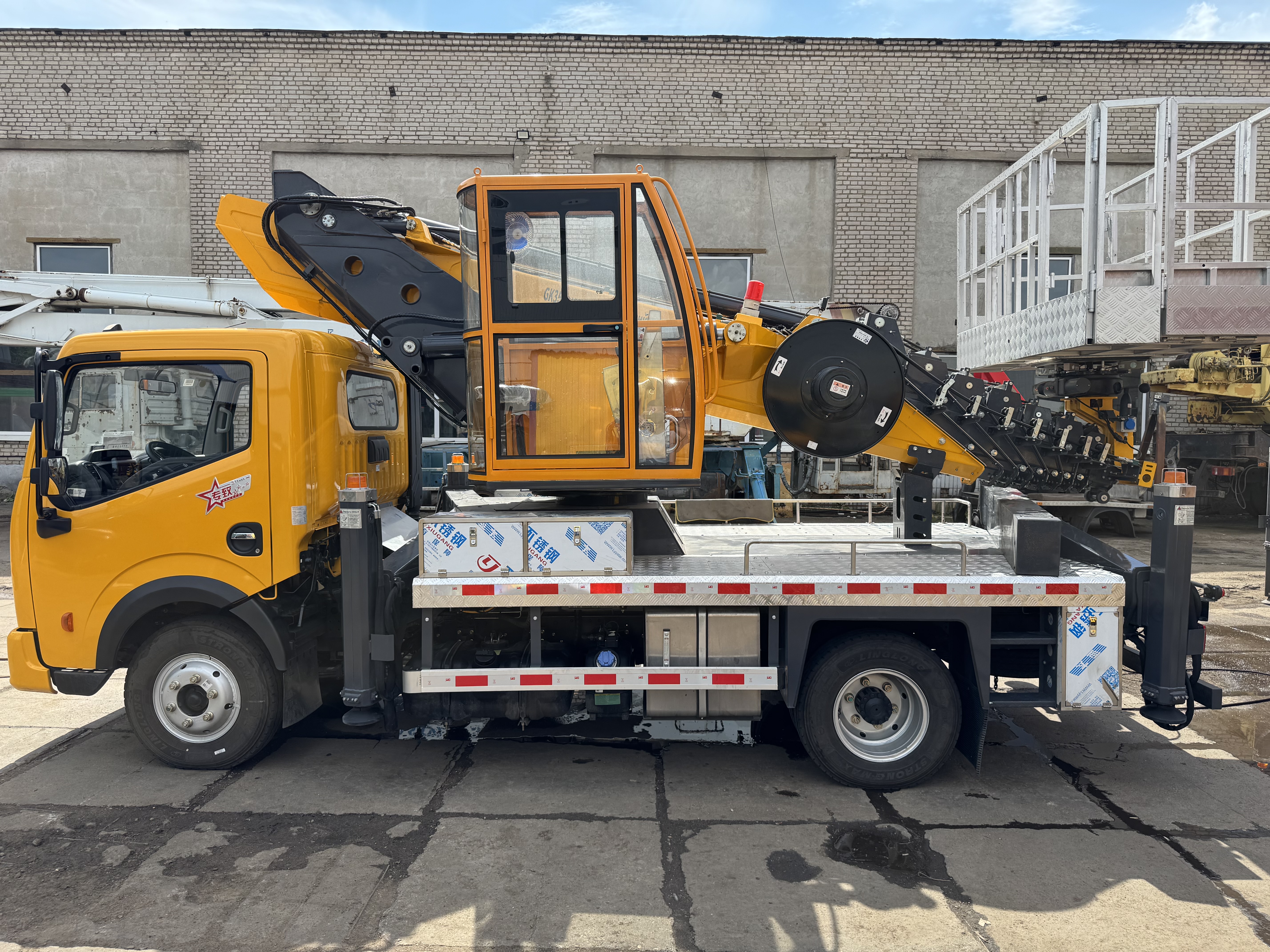 Автовышка Changxing GK35 - фото 6