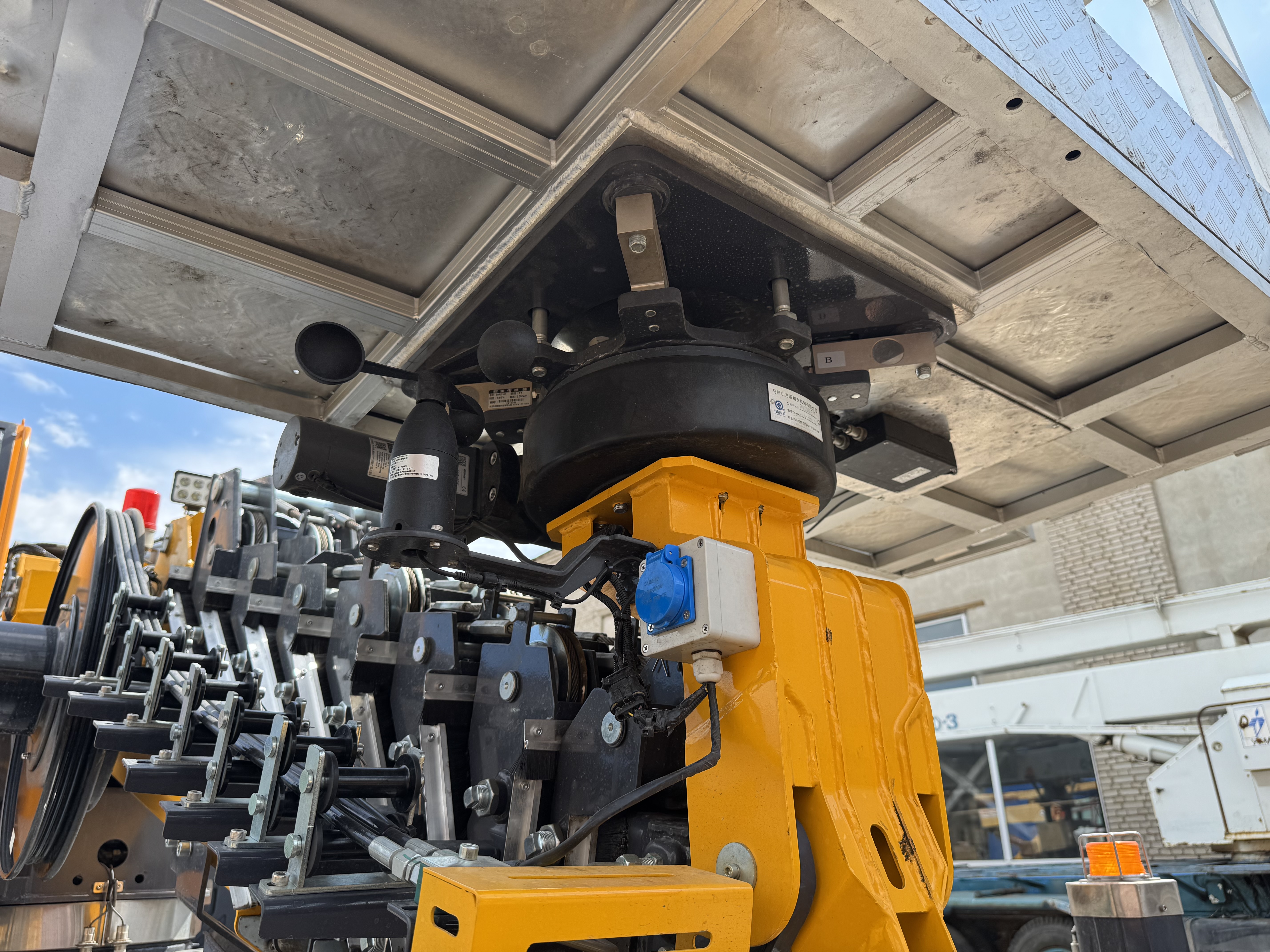 Автовышка Changxing GK35 - фото 12