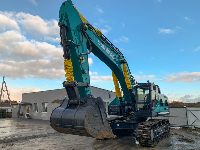 Гусеничный экскаватор Sunward SWE600F