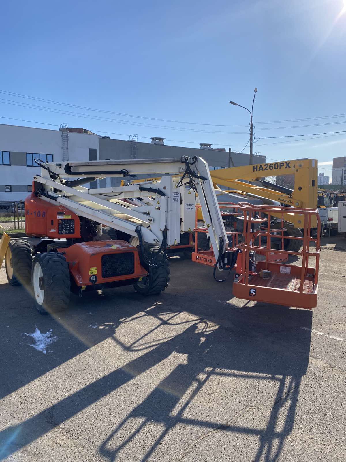 Коленчатый подъемник Snorkel a46jrt - фото 3