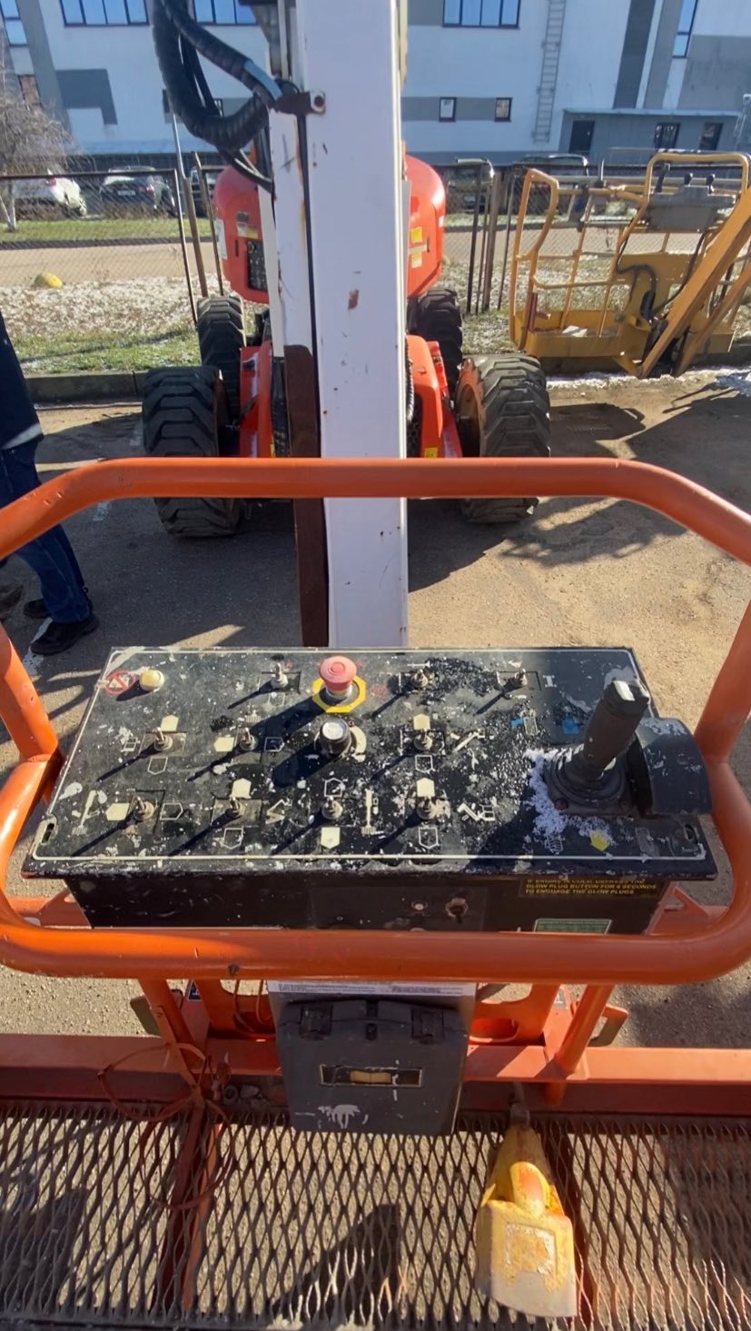 Коленчатый подъемник Snorkel a46jrt - фото 2