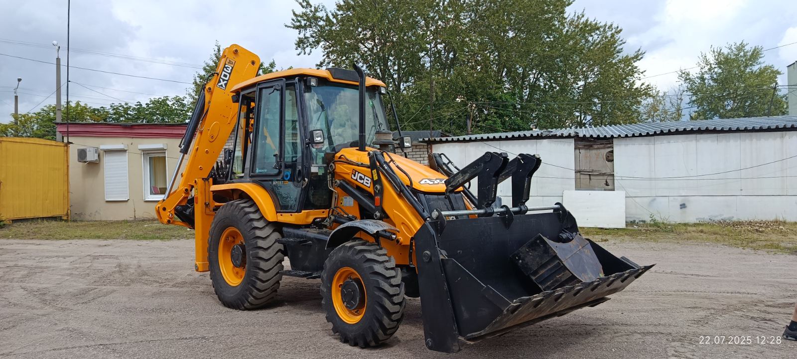 Экскаватор-погрузчик JCB 3DX - фото 7