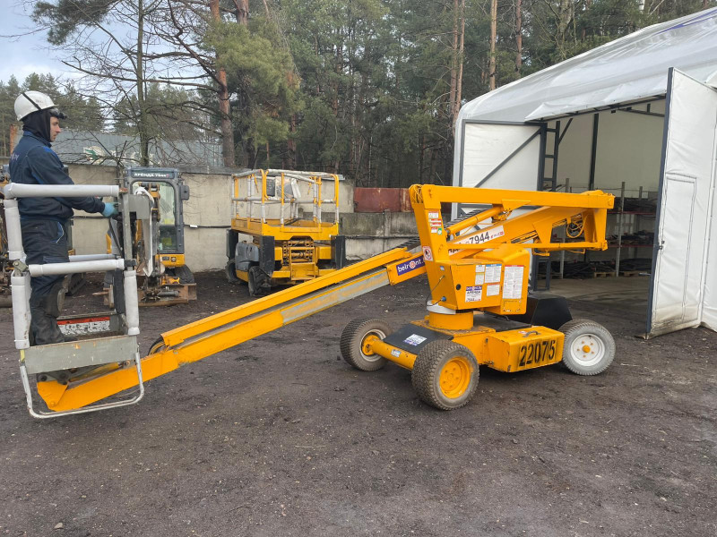 Коленчатый подъемник Niftylift HR12 - фото 5