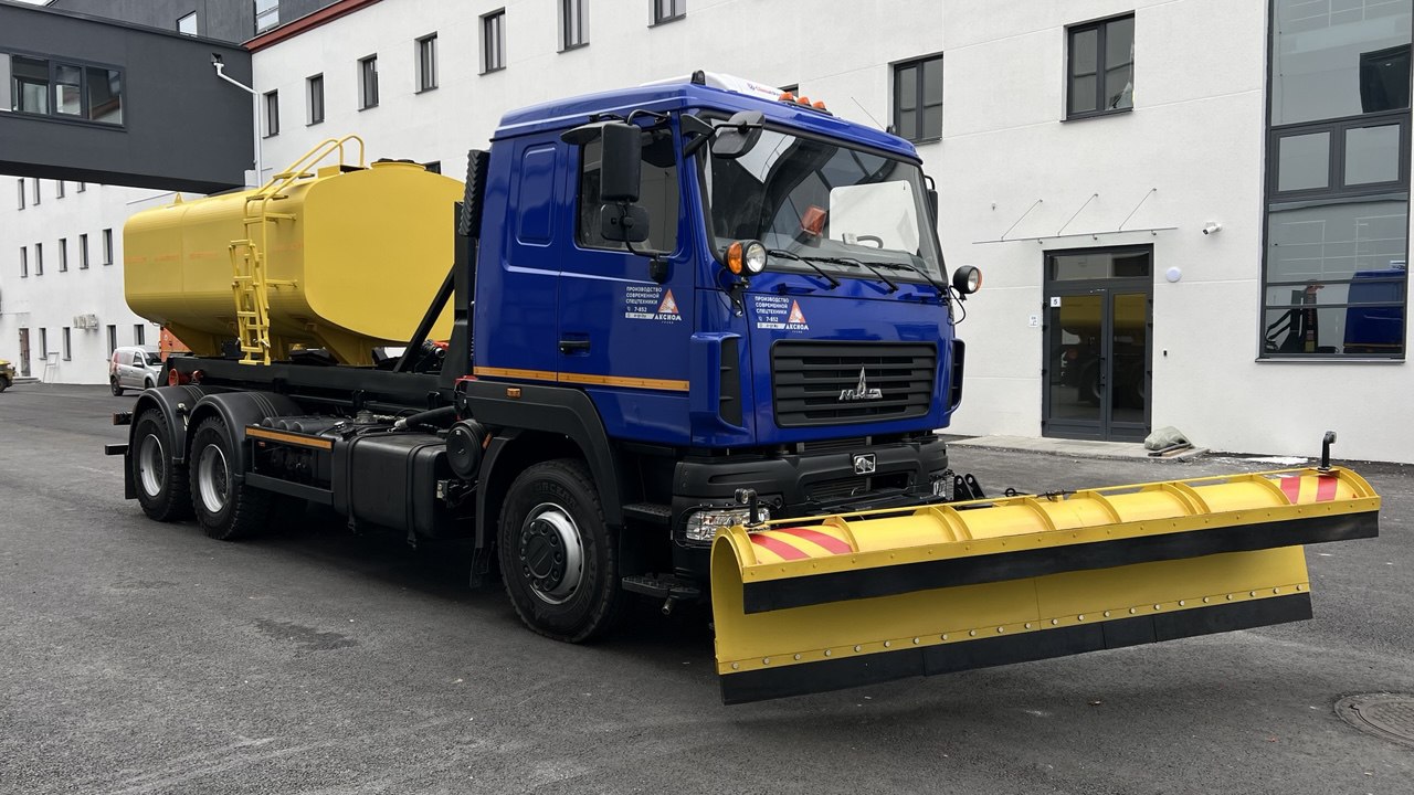 Снегоуборочные машины МАЗ Комбинированная дорожная машина AG6HNS